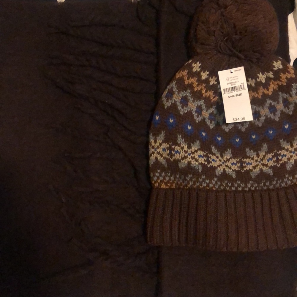 Gap brown scarf & matching hat NWT